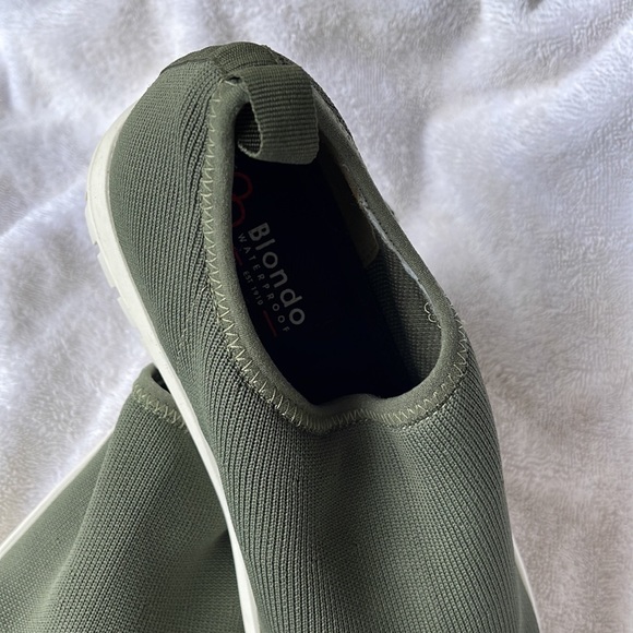 Blondo green slip on deck shoes - Picture 6 of 10